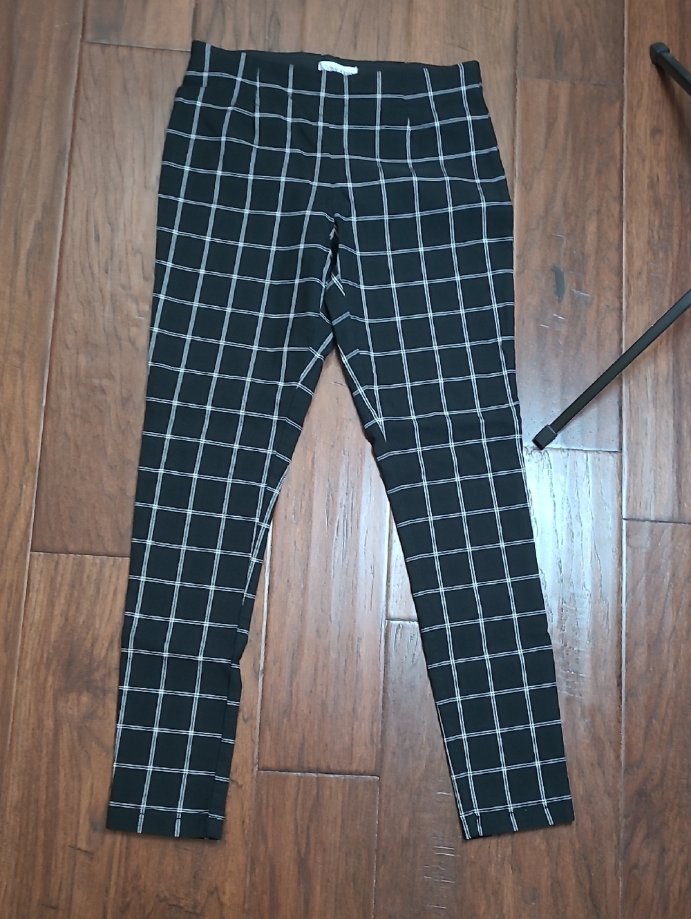 Calvin Klein Black & White Windowpane Patterned Pullon Skinny Pants size 4